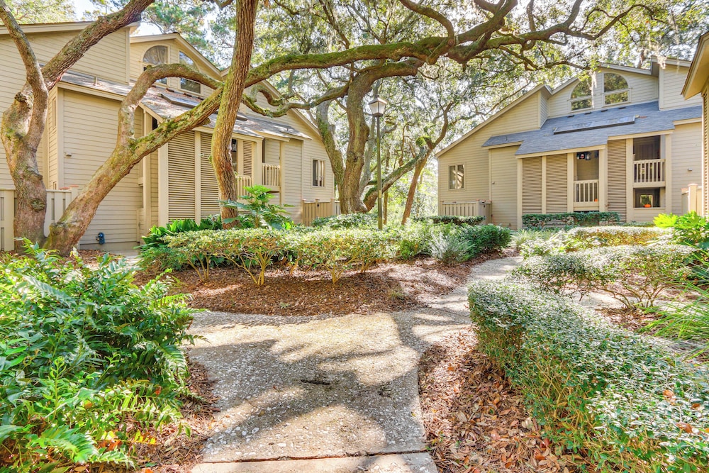Resort Perks Beach Access: Condo in Hilton Head - photo 20