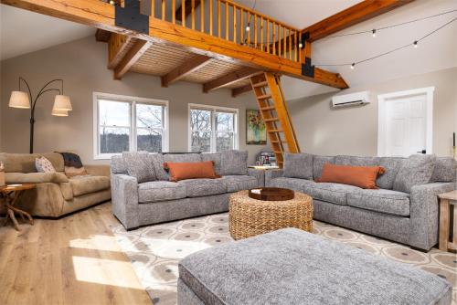 Lakefront Luxury At Stony Pointe — Ballston Spa
