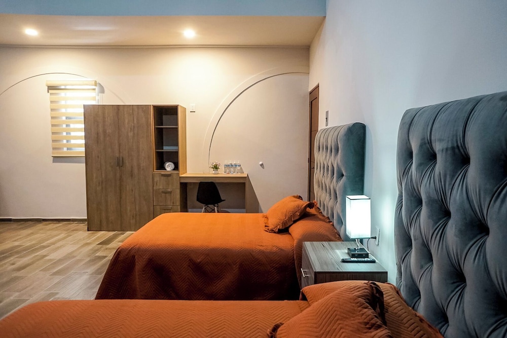 Hotel Bugambilias in Leon De Los Aldama, Mexico