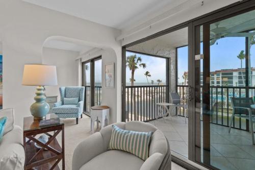Pointe Santo E23 - carbon neutral hotel in Sanibel