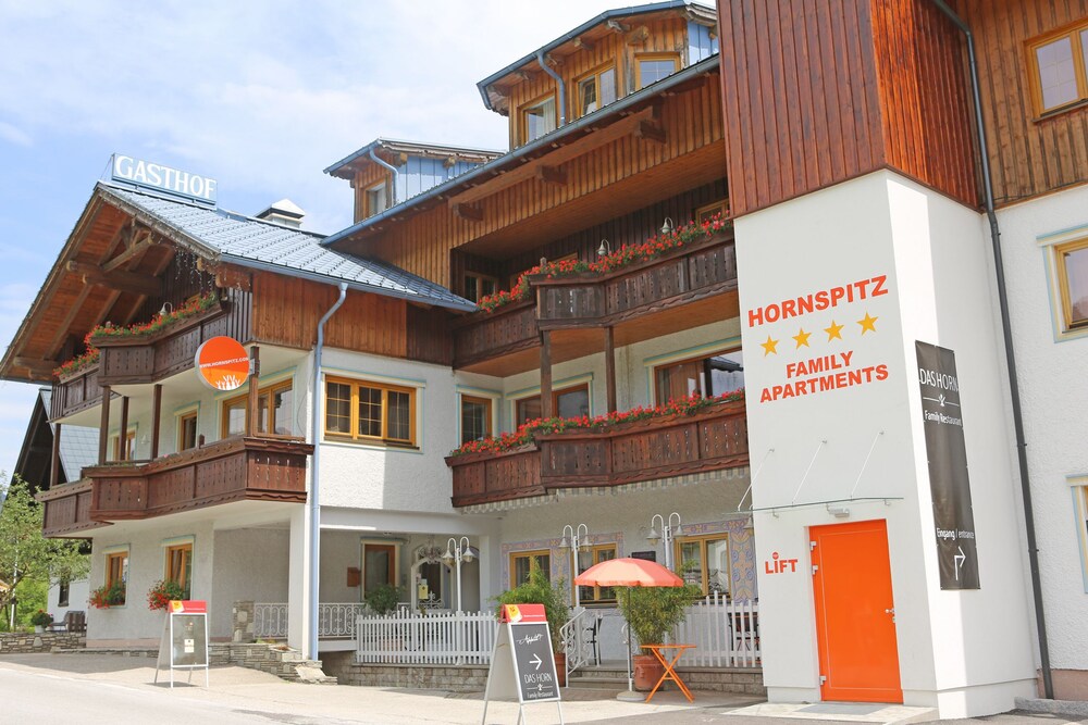 Hornspitz family apartments — 4-Star Luxury Hotel in Gosau, Austria
