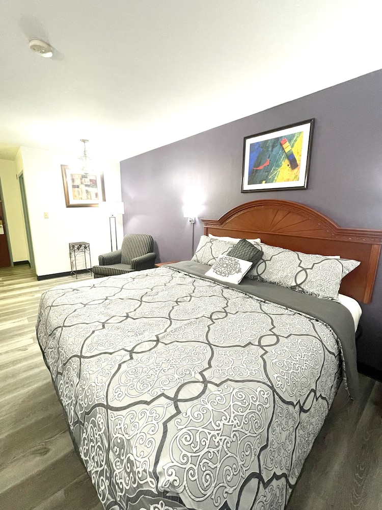 Grand Vista Hotel and Suites - photo 22