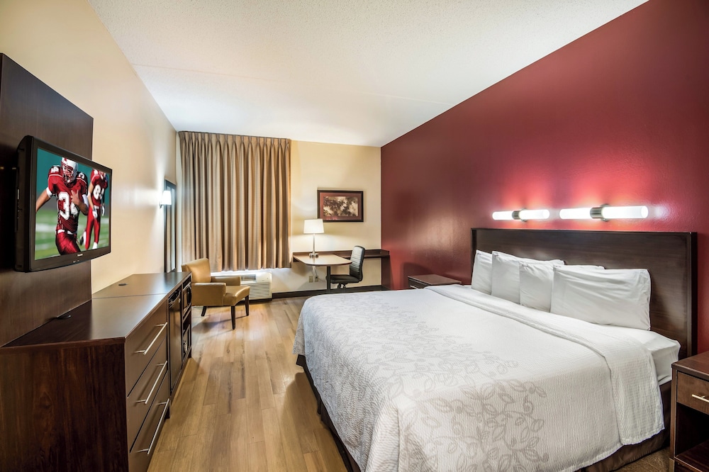 Red Roof Inn PLUS Houston Energy Corridor - photo 14