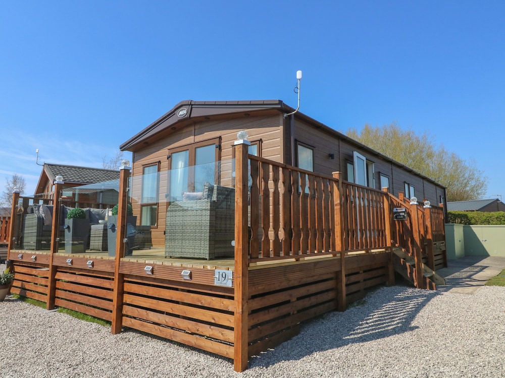 Lancaster Lodge — 4-Star Luxury Hotel in Carnforth, United Kingdom