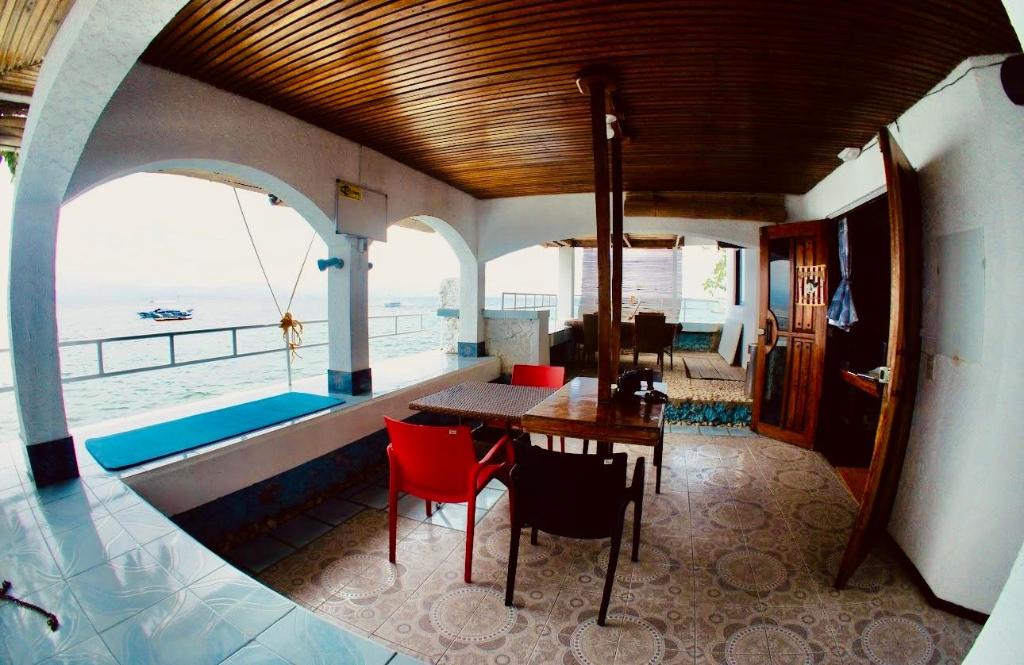 Moana Beach House — Moalboal — photo 3