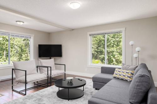 Peaceful spacious 2BR Suite in Nanaimo, Canada