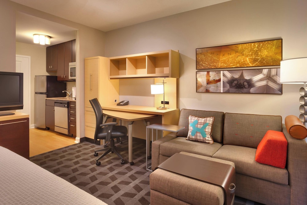TownePlace Suites by Marriott Omaha West - photo 10