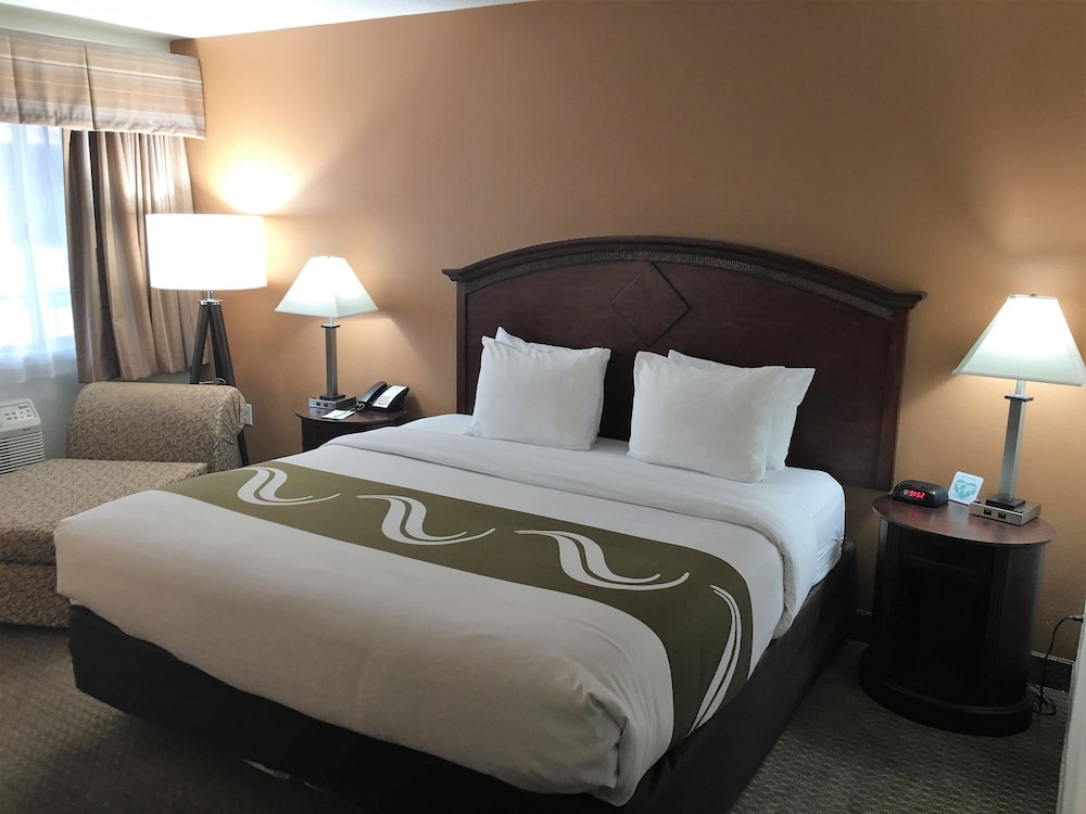 Quality Inn Airport Convention Center - photo 6