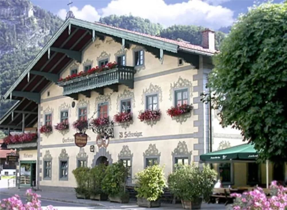 Gasthof Falkenstein Metzgerei Schwaiger — Flintsbach