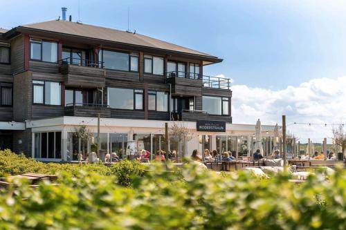 Noderstraun 48 — 4-Star Luxury Hotel in Schiermonnikoog, Netherlands