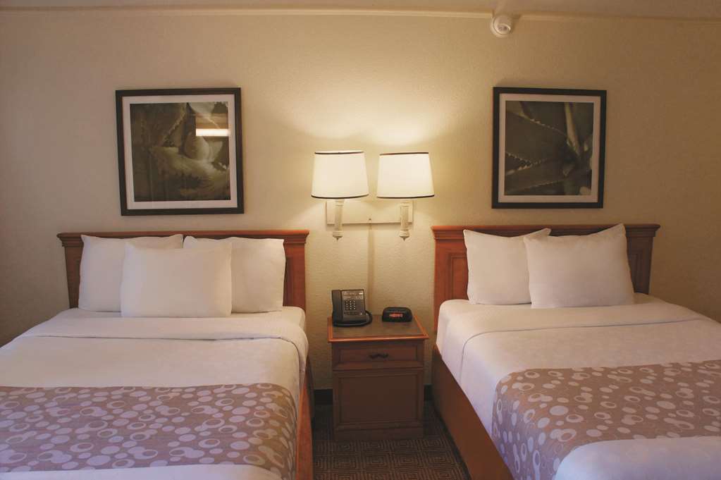 Baymont by Wyndham Houston La Porte - photo 12