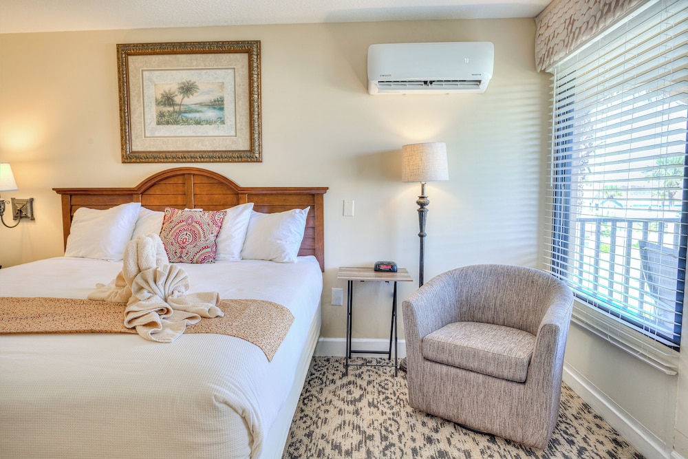 La Fiesta Ocean Inn And Suites - photo 34