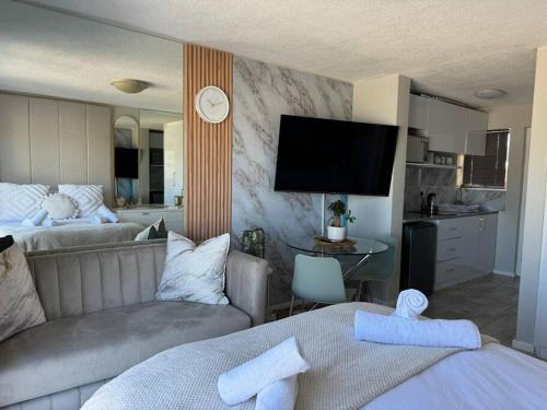 SkyeTide Collection Monte Blu