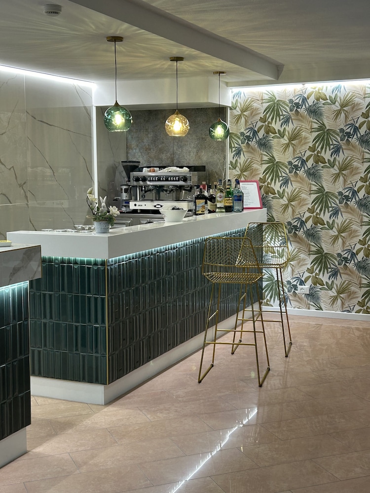 Hotel Concorde — hotel in San Mauro A Mare