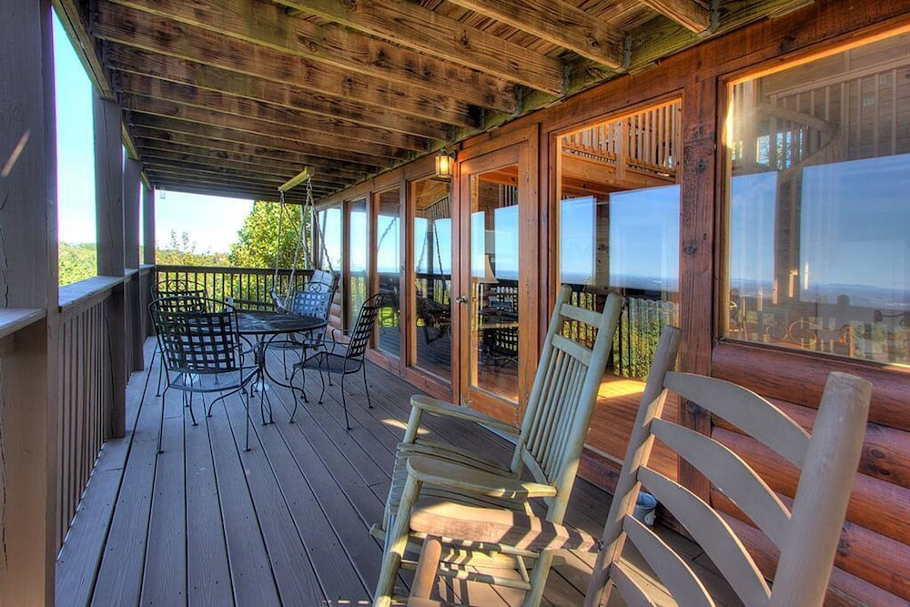 Picturesque 2 2 Close to Parkway - photo 23