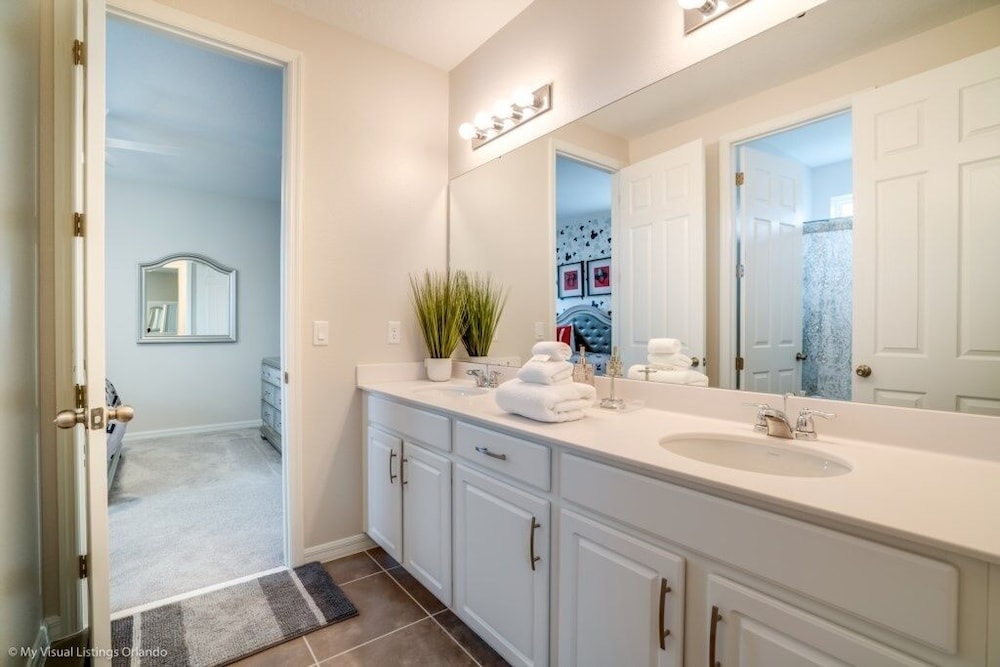 1719cvt Orlando Newest Resort Community Town Home 5 Bedroom Villa by RedAwning - photo 32