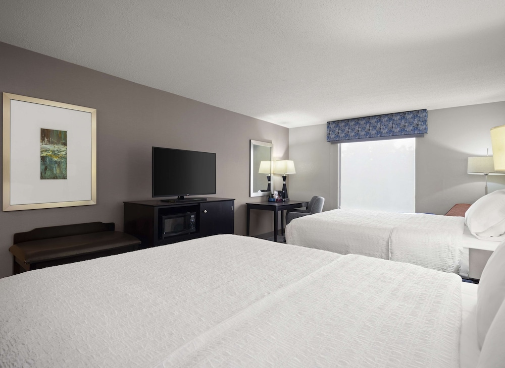 Hampton Inn & Suites Arundel Mills Baltimore - photo 21