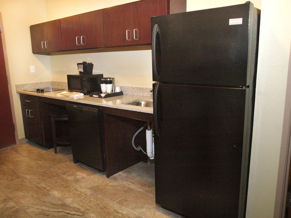 Cobblestone Inn & Suites Vinton - photo 18
