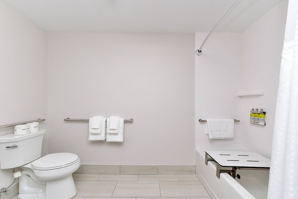 Holiday Inn Express Orlando South Park by IHG - photo 41