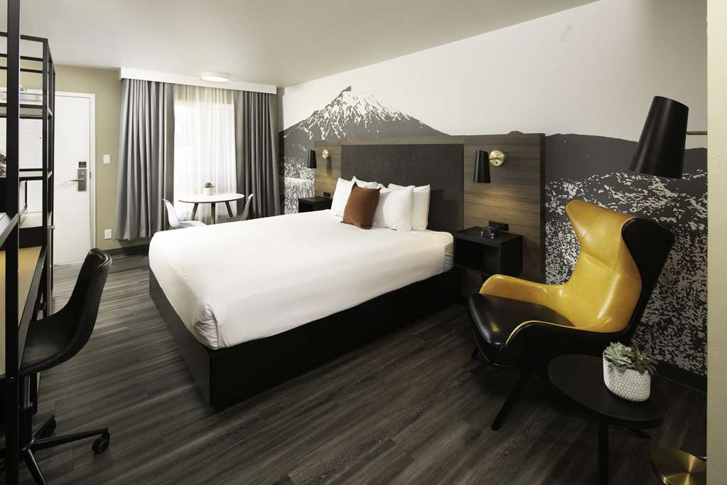 Waypoint Hotel - photo 11
