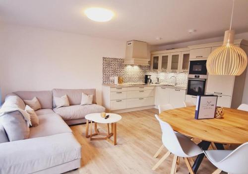 Wilde Brise 2 Topniveau in Toplage mit Sauna in Norden, Germany