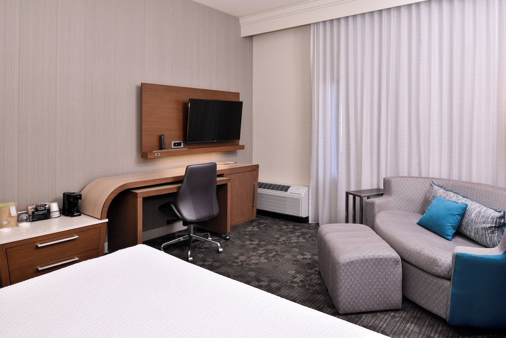 Courtyard by Marriott Palm Desert - photo 9