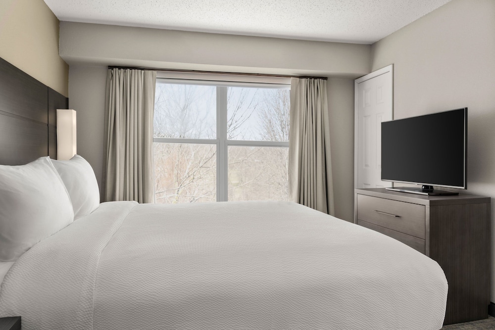 Residence Inn by Marriott Davenport - photo 4
