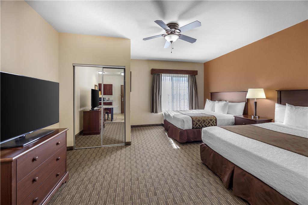 Best Western North Edge Inn - photo 22