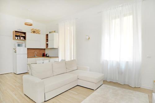Corsica Apartment — 4-Star Luxury Hotel in Milan, Italy