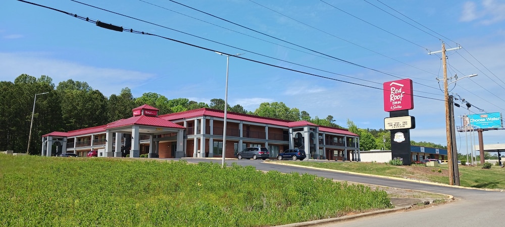 Red Roof Inn & Suites Scottsboro - photo 45