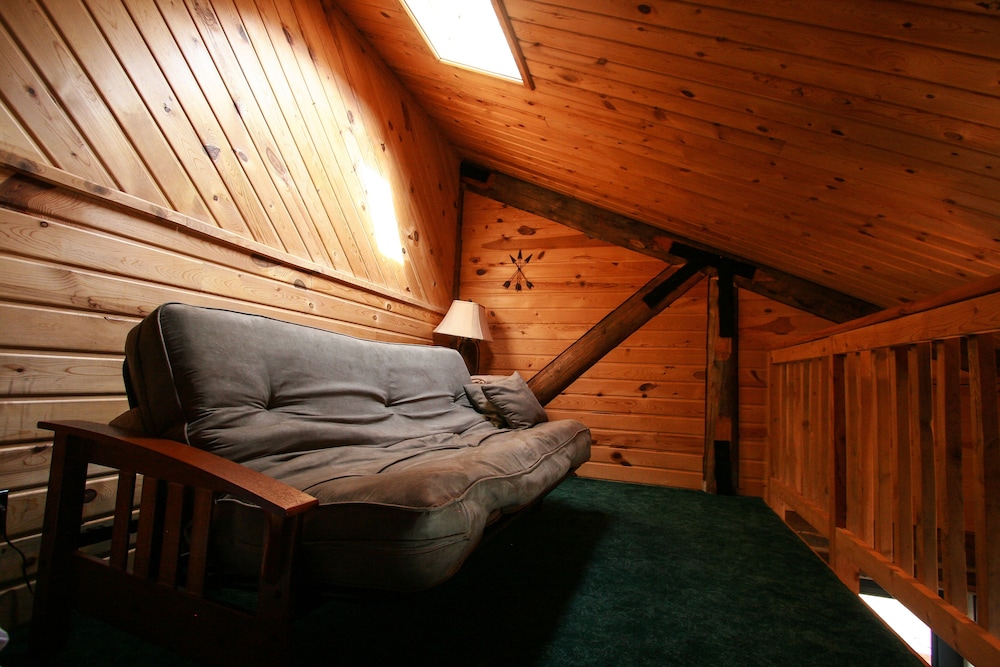 Judith Mountain Lodge - photo 16