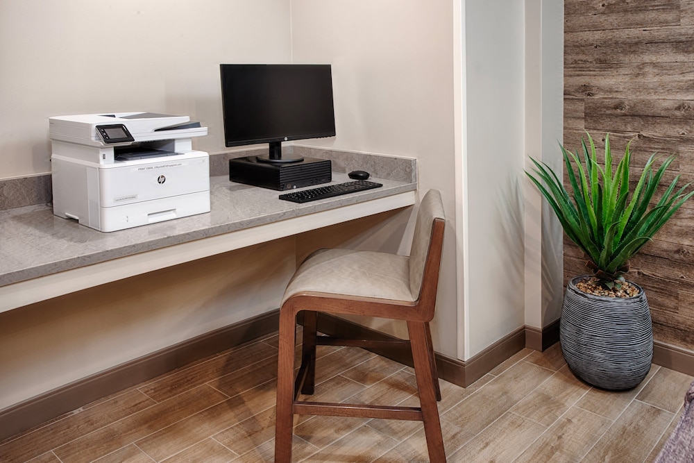 Candlewood Suites Detroit Sterling Heights by IHG - photo 27