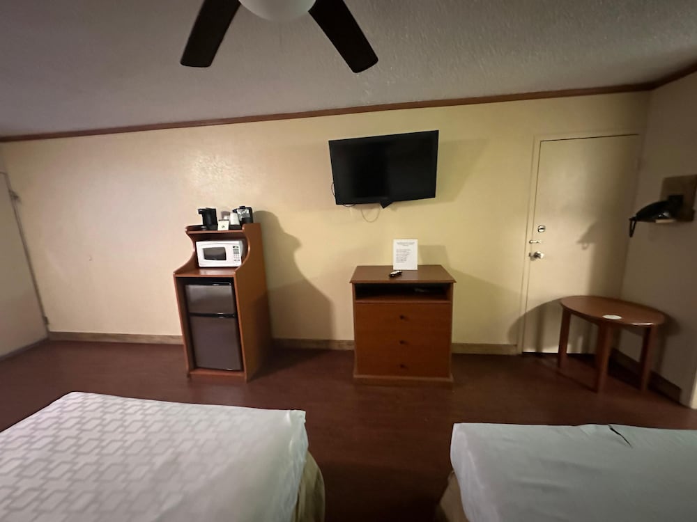 Hotel Red Rose by Townhouse Covington I 64 - photo 39