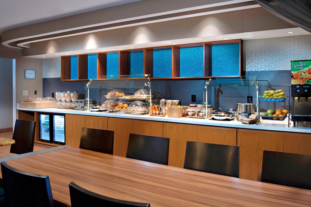 SpringHill Suites by Marriott Atlanta Alpharetta - photo 21