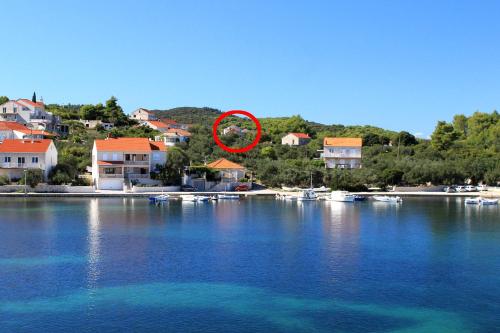 Rooms with a parking space Lumbarda Korcula 9299 — hotel in Lumbarda