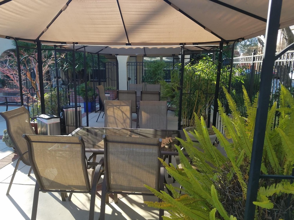 Los Gatos Garden Inn Hotel - photo 51