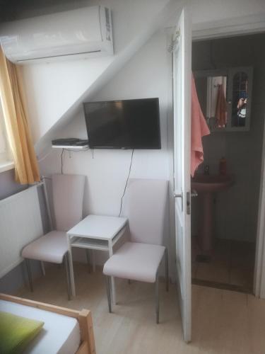 Fekete Macska Vendégház in Tata, Hungary