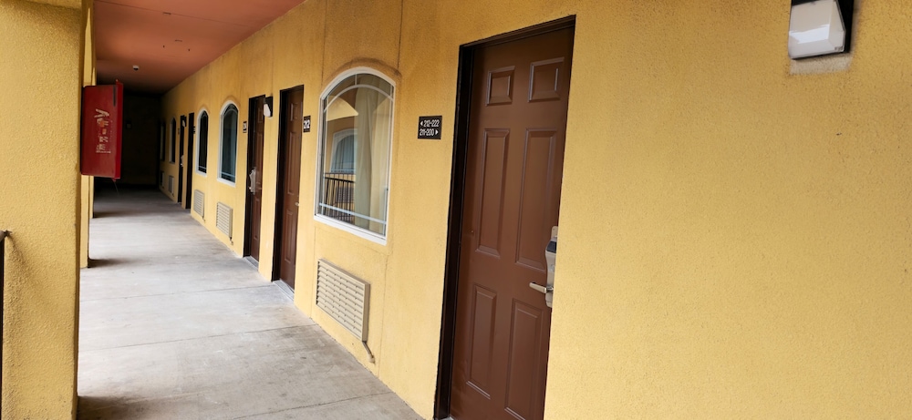 Texas Inn and Suites RGV - photo 85