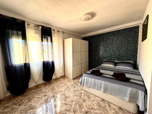 Cozy Flat with City & Beach in Sagunto, Spain