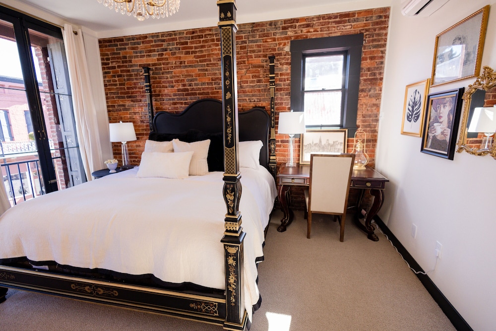 Speakeasy Suites - photo 12