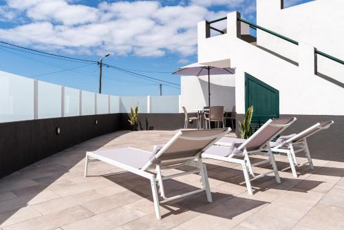 Atouguia House Traditional House — 4-Star Luxury Hotel in Calheta, Portugal
