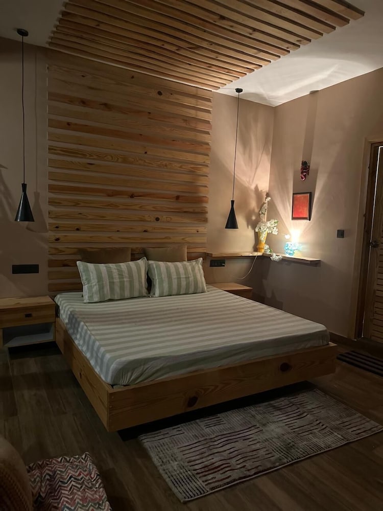 Muktkeshii Boutique Resort in Dhari, India