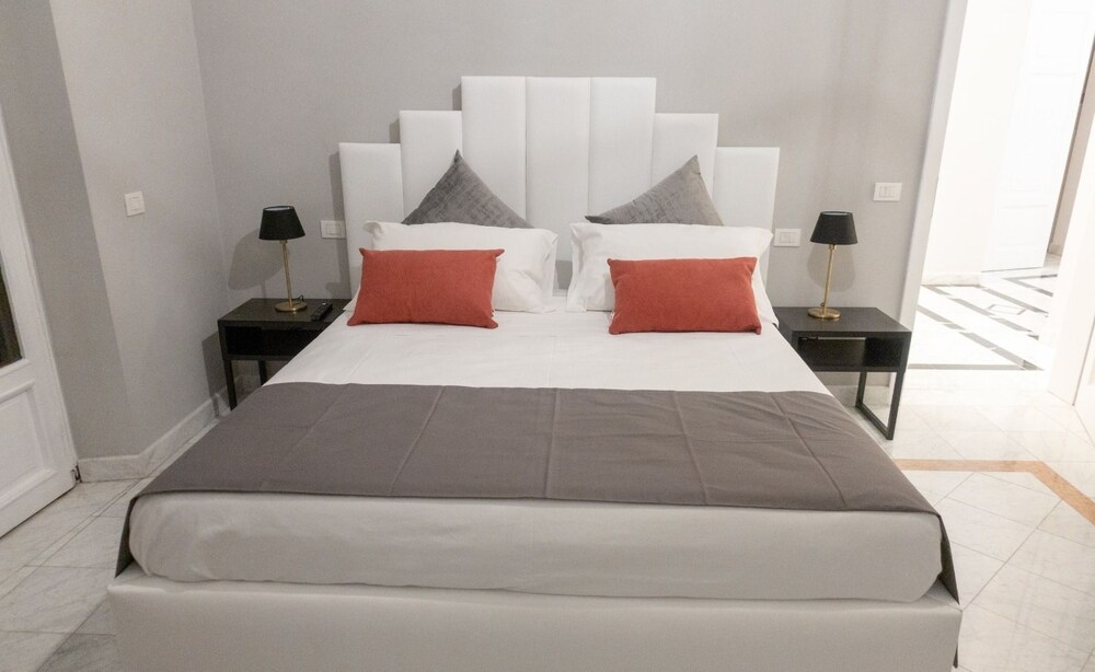 Compasso Suites — 4-Star Luxury Hotel in Viterbo, Italy