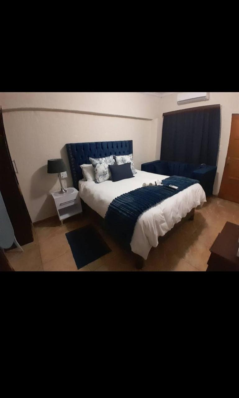 Monate Bnb — 4-Star Luxury Hotel in Kuruman, South Africa