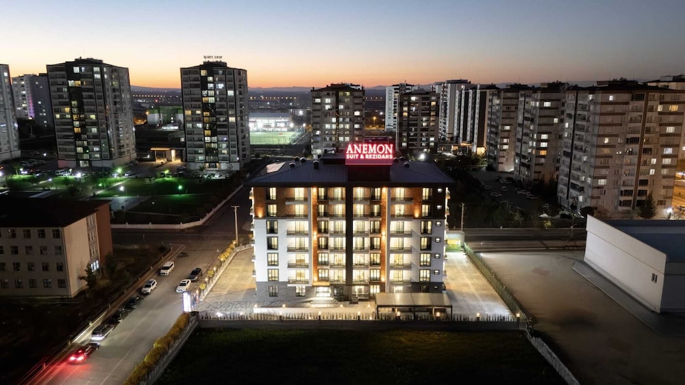 Anemon Diyarbakır Suit Hotel — 4-Star Luxury Hotel in Kayapinar, Turkey