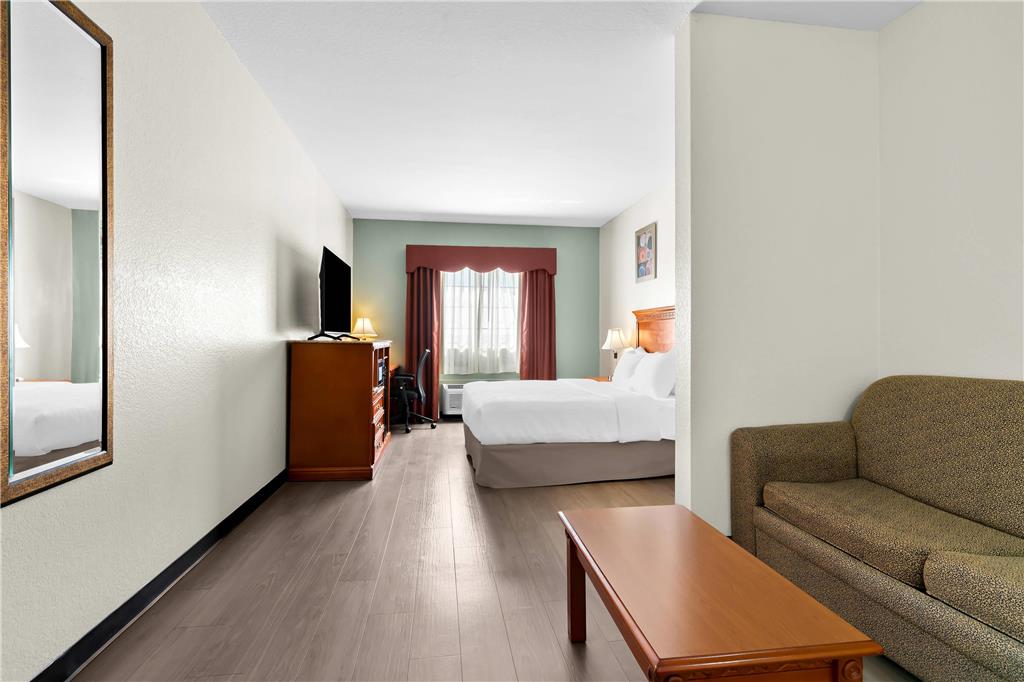 Quality Inn & Suites McAlester on Hwy 69 - photo 28