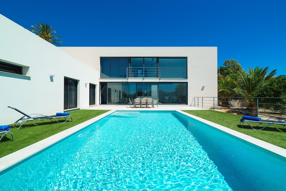 Vera — 4-Star Luxury Hotel in Javea, Spain