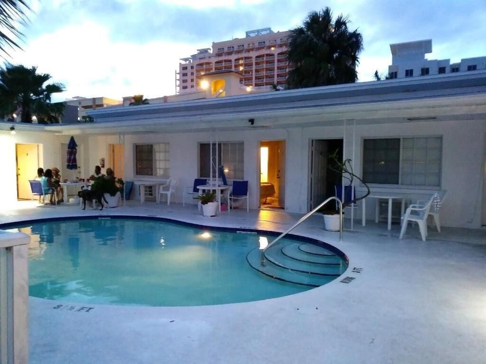 Tropical Sky Ranch Motel - photo 15
