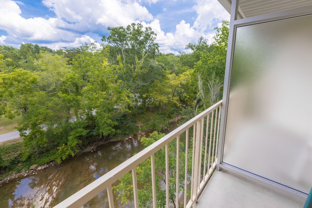 Twin Mountain Inn & Suites - photo 38