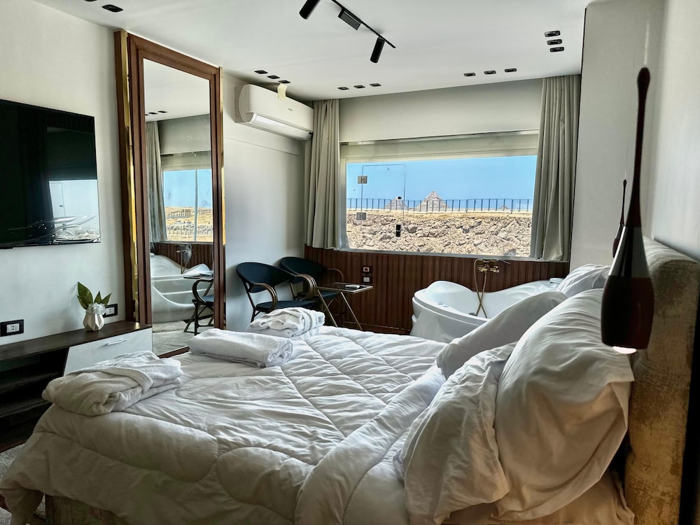 Shiny Pyramids Boutique Hotel - last minute hotel in Cairo